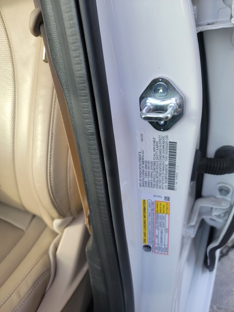 Used 2025 Acura TLX w/ Technology Package FWD image 24