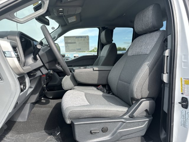 New 2027 Ford F350 XLT w/ FX4 Off-Road Package AWD/4WD image 16