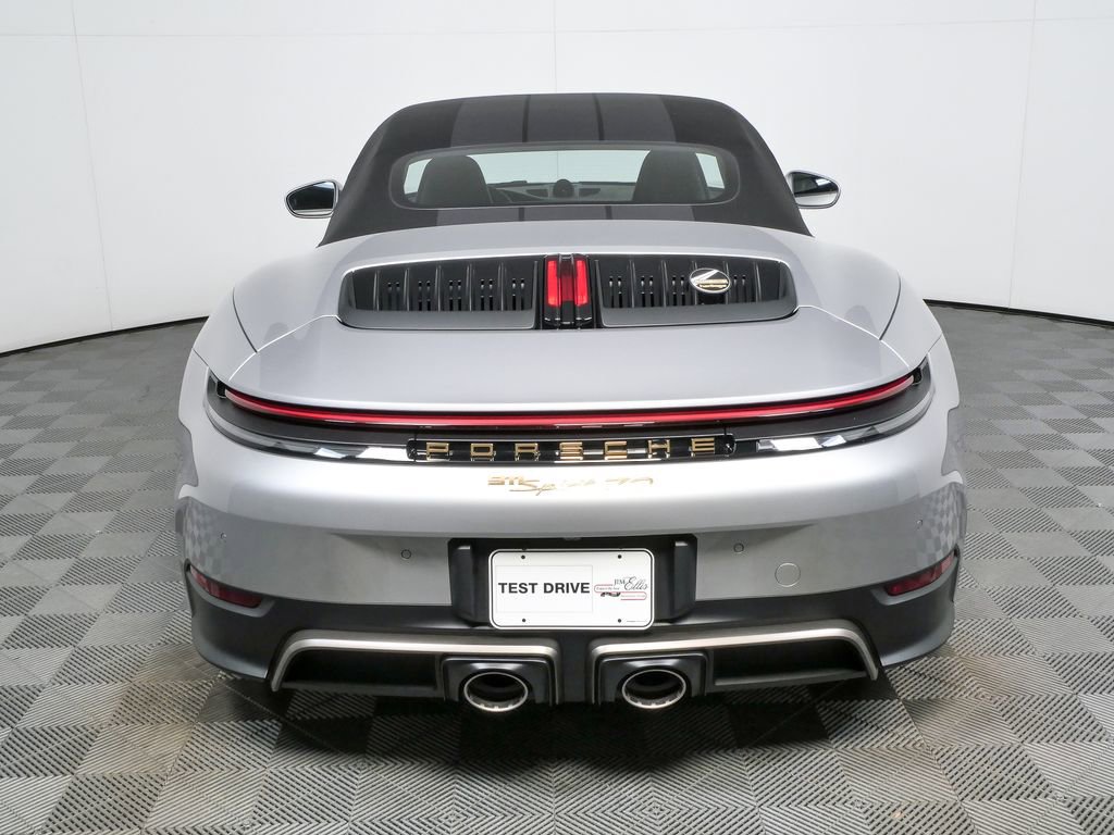 Certified 2026 Porsche 911 Carrera GTS RWD image 38