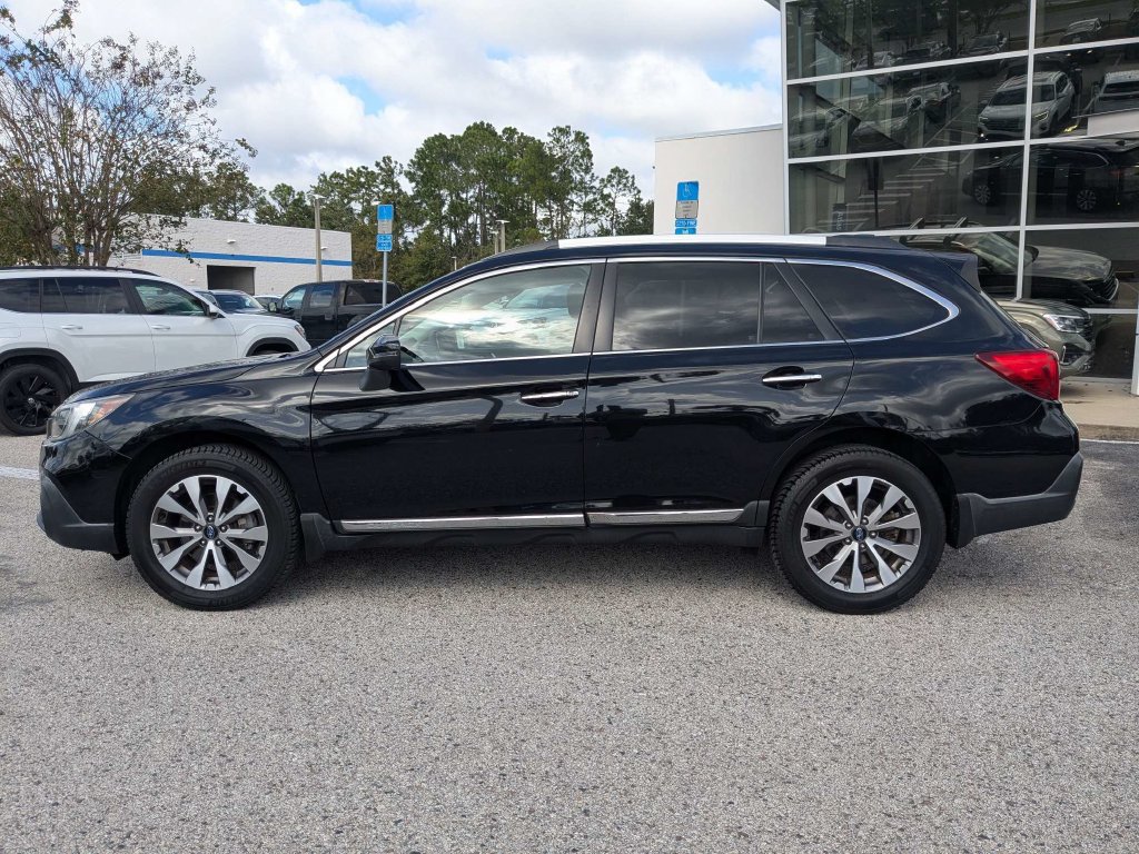 Used 2019 Subaru Outback 3.6R Touring AWD/4WD image 3