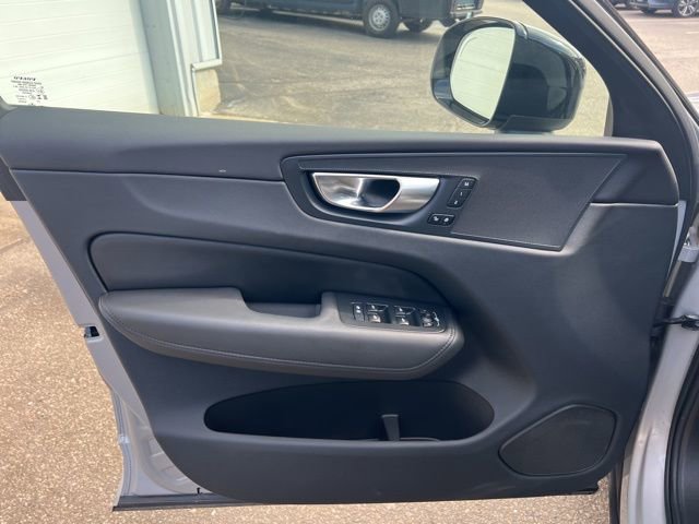 Certified 2023 Volvo XC60 B5 Plus w/ Climate Package image 26