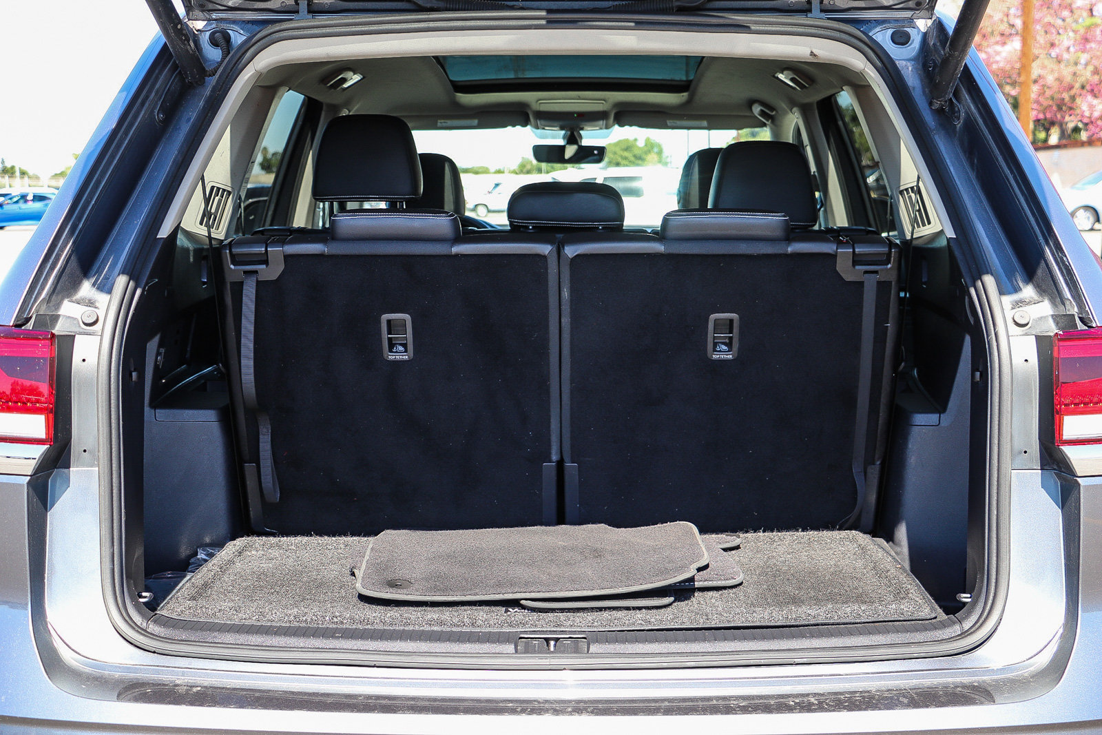Used 2023 Volkswagen Atlas SE w/ Panoramic Sunroof Package FWD image 28