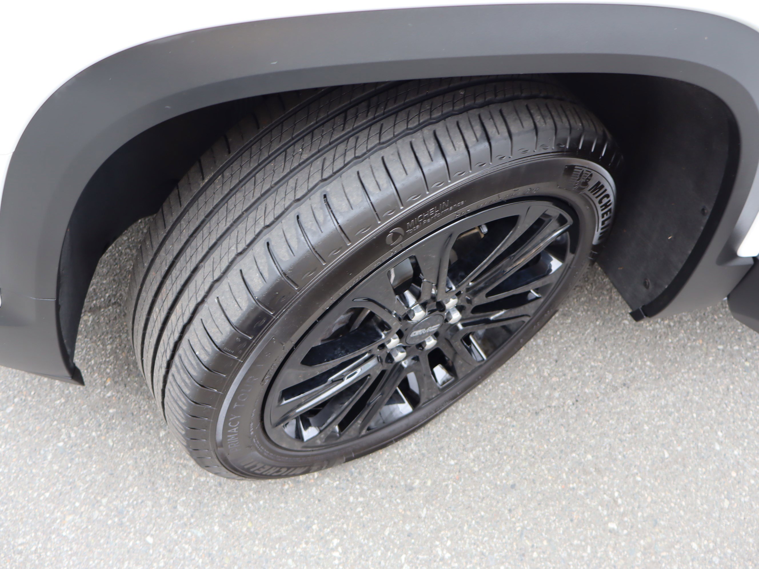 Certified 2023 GMC Acadia SLE w/ Driver Convenience Package image 43