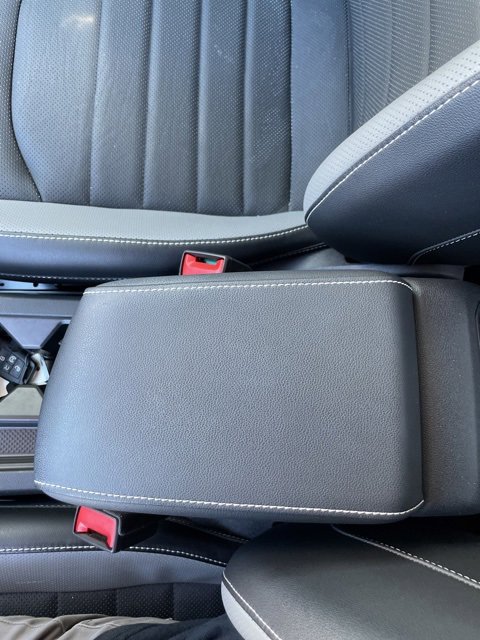 Used 2022 Volkswagen Taos SEL image 10