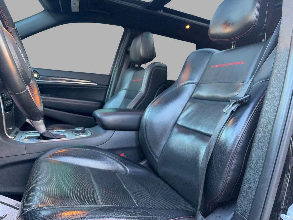 Used 2019 Jeep Grand Cherokee Trailhawk w/ Trailhawk Luxury Group image 9