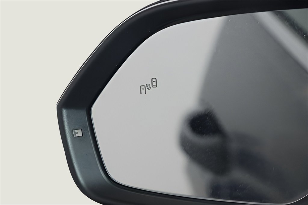 Used 2025 Volkswagen Atlas SE image 15