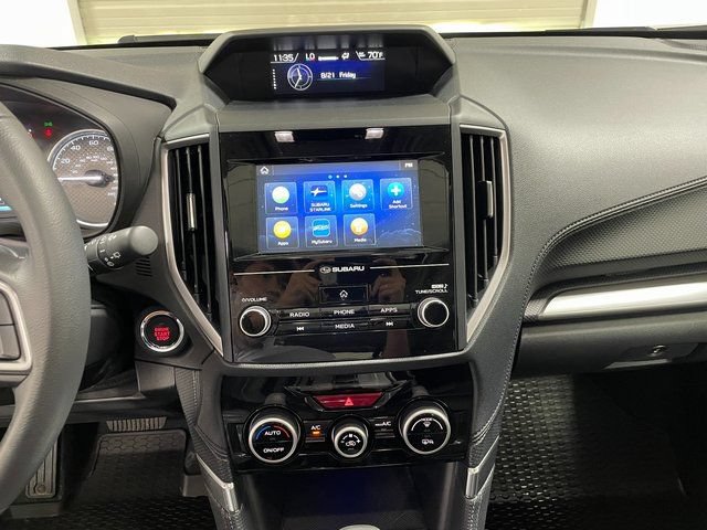 Used 2024 Subaru Forester Premium AWD/4WD image 16