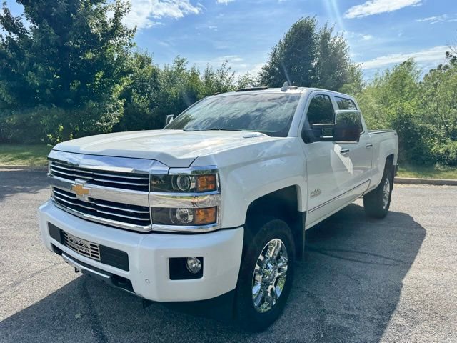 Used 2015 Chevrolet Silverado 2500 High Country w/ Duramax Plus Package AWD/4WD image 6