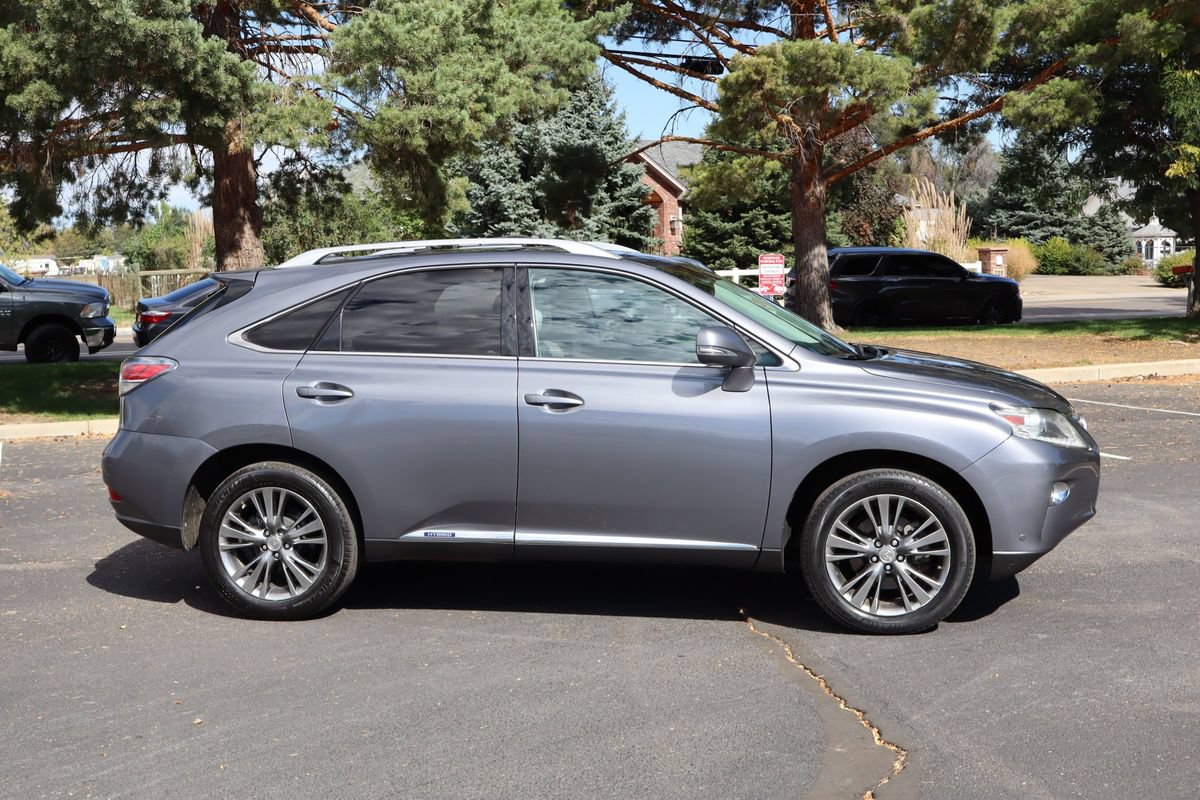 Used 2013 Lexus RX 450h AWD w/ Navigation Pkg image 3