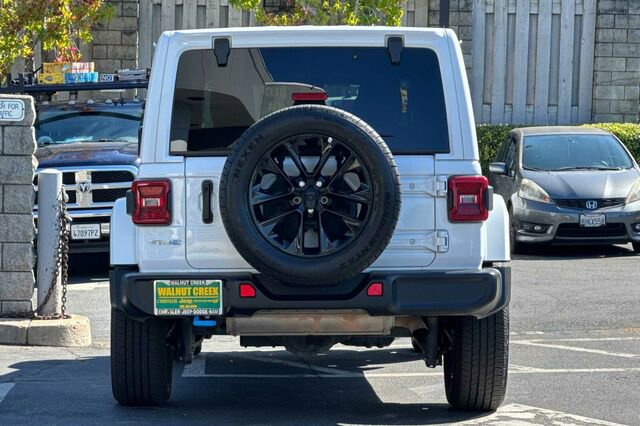 Used 2024 Jeep Wrangler Unlimited Sahara AWD/4WD image 5