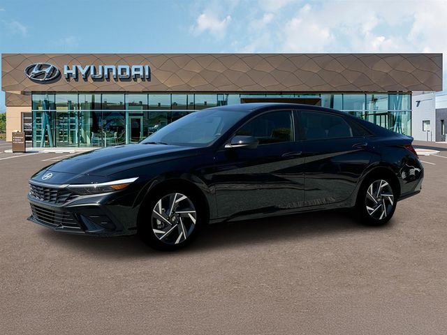 New 2025 Hyundai Elantra Sport image 2
