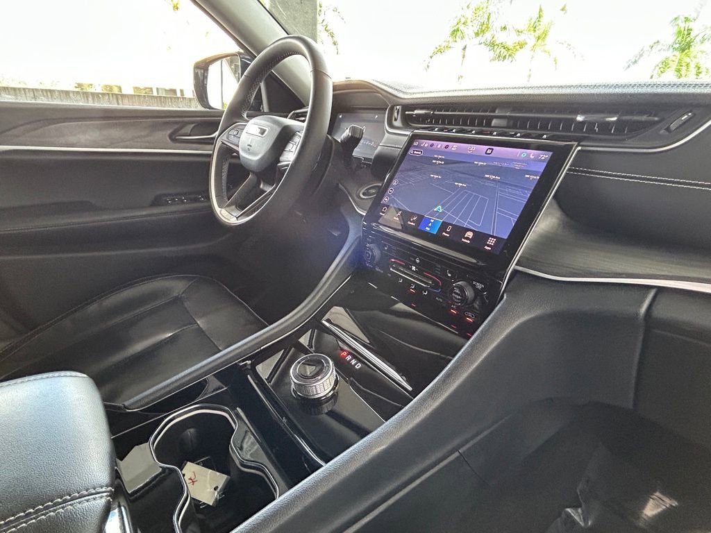 Used 2023 Jeep Grand Cherokee L Limited image 25