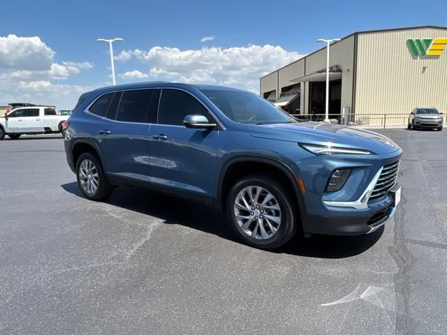 Used 2026 Buick Enclave Preferred AWD/4WD image 3
