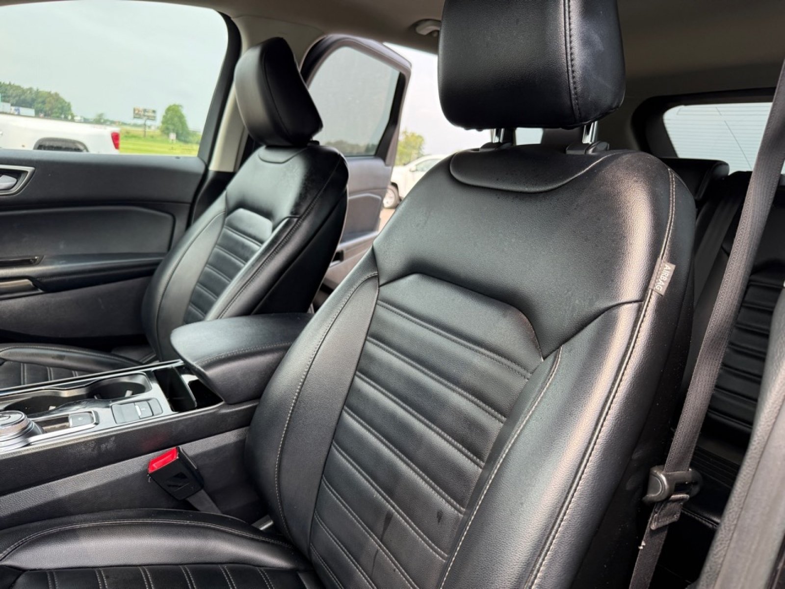 Used 2020 Ford Edge SEL w/ Convenience Package AWD/4WD image 28