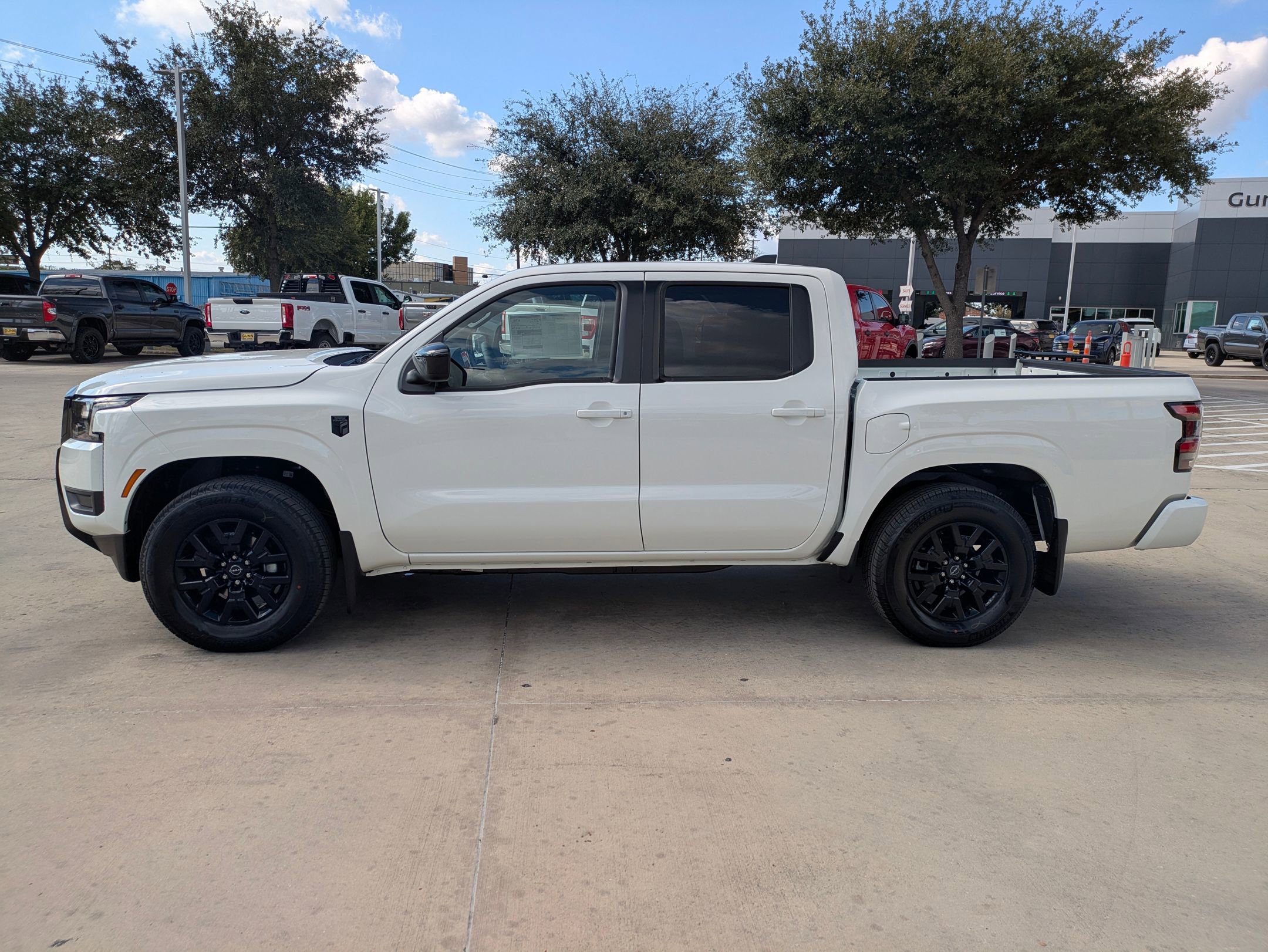 New 2026 Nissan Frontier SV image 6