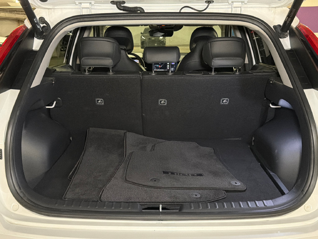 Certified 2023 Kia Niro Wave w/ Wave Preserve Package FWD image 6