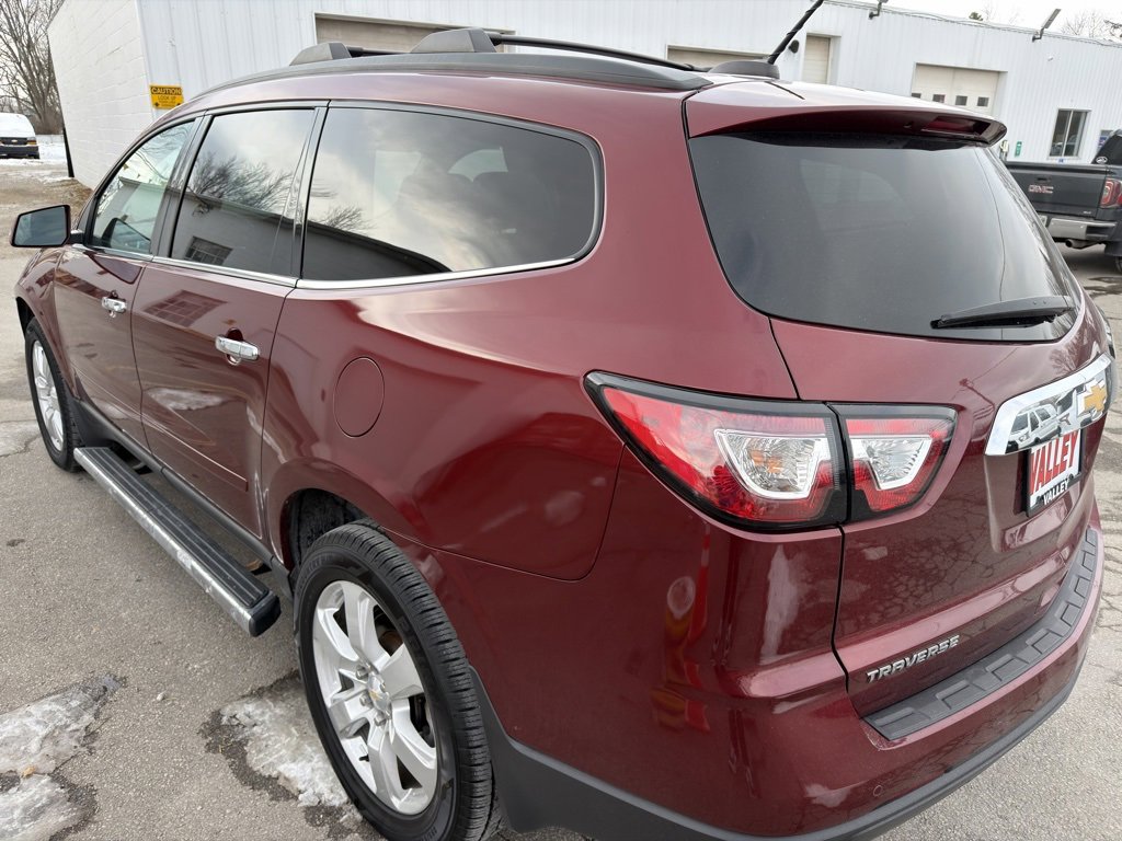 Used 2017 Chevrolet Traverse LT w/ Style and Technology Package image 49