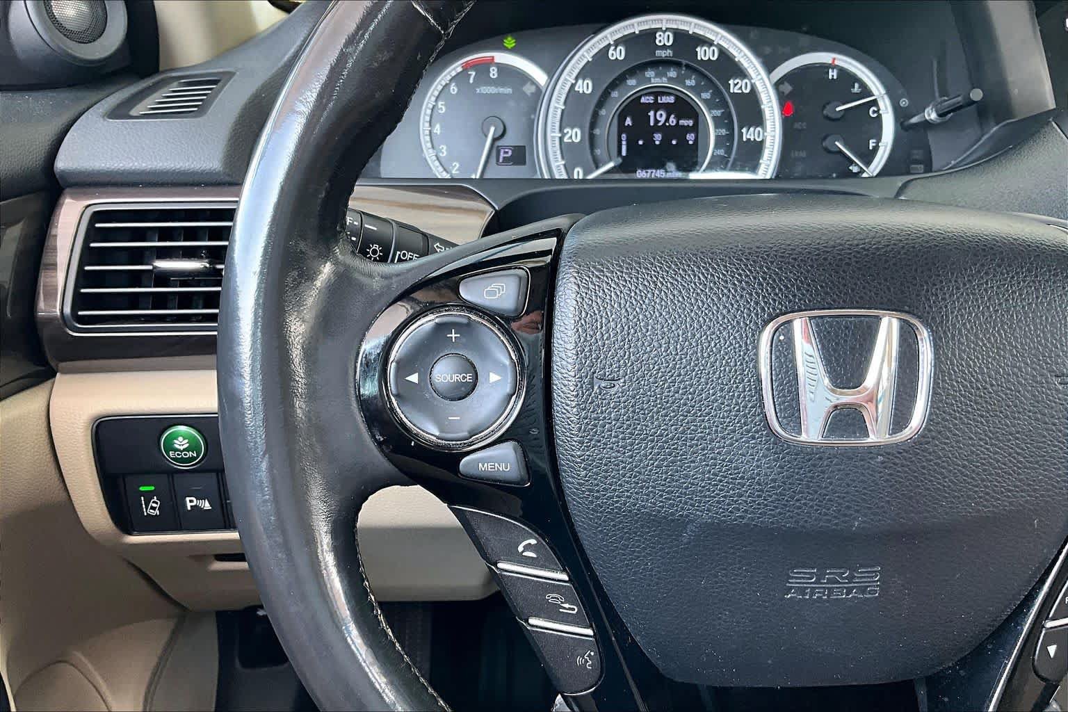Certified 2017 Honda Accord Touring image 24