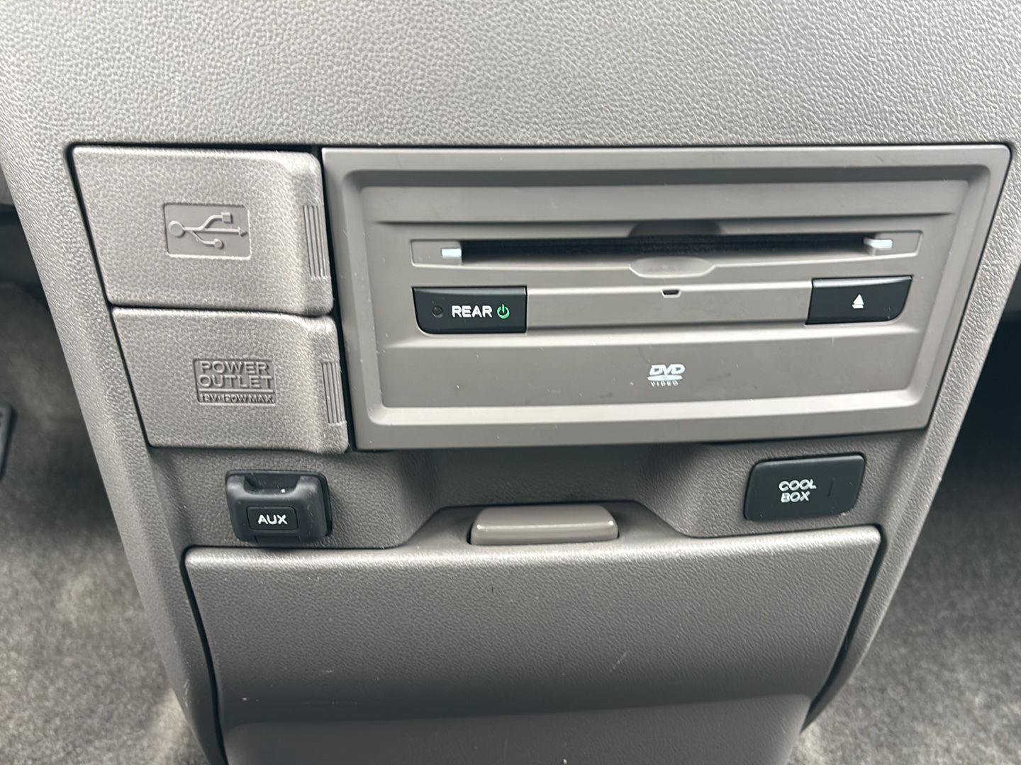 Used 2015 Honda Odyssey Touring Elite image 34