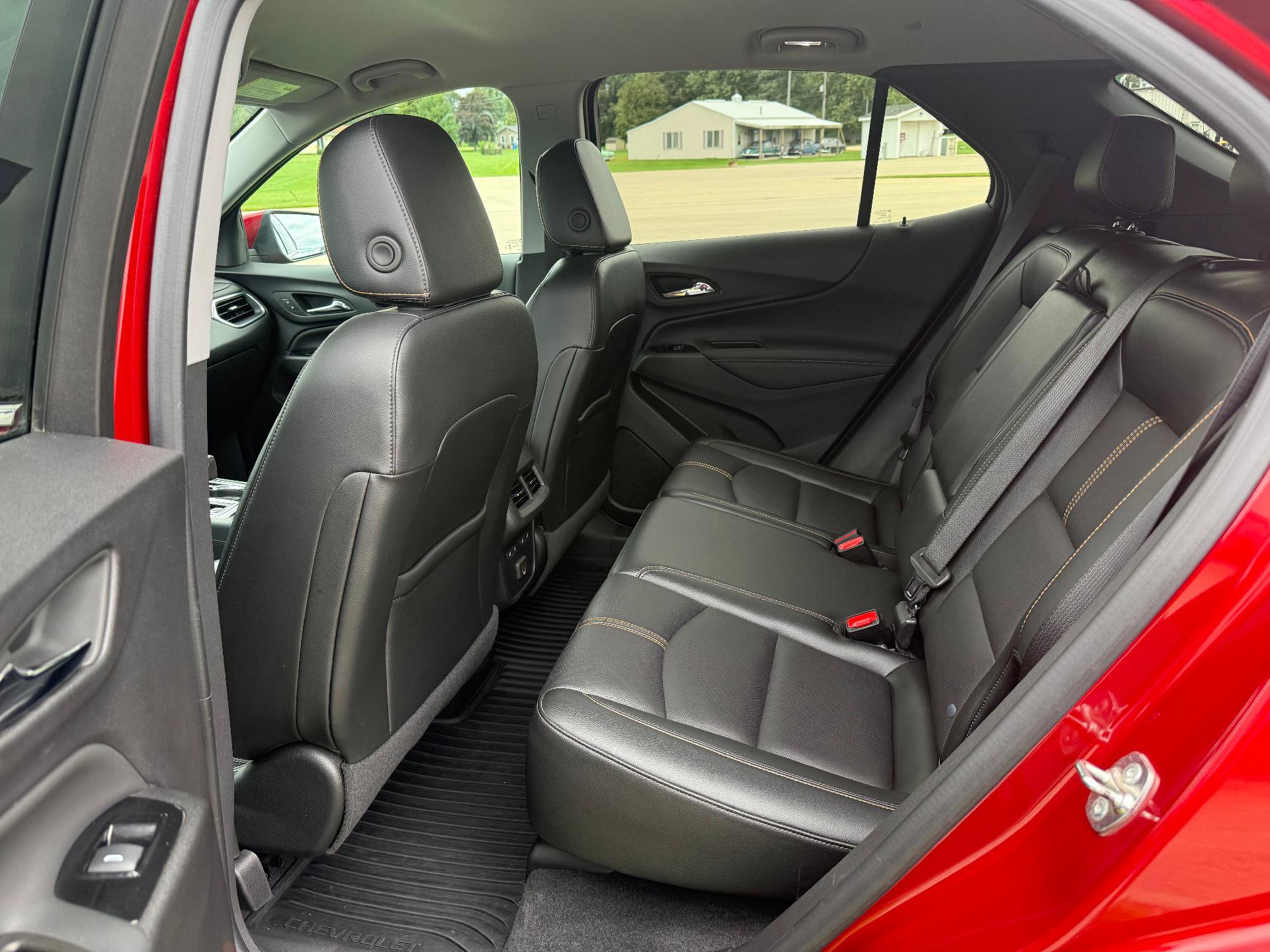 Certified 2024 Chevrolet Equinox Premier AWD/4WD image 12