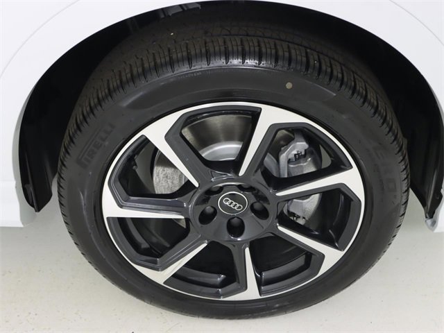 New 2025 Audi Q3 2.0T Premium Plus image 9