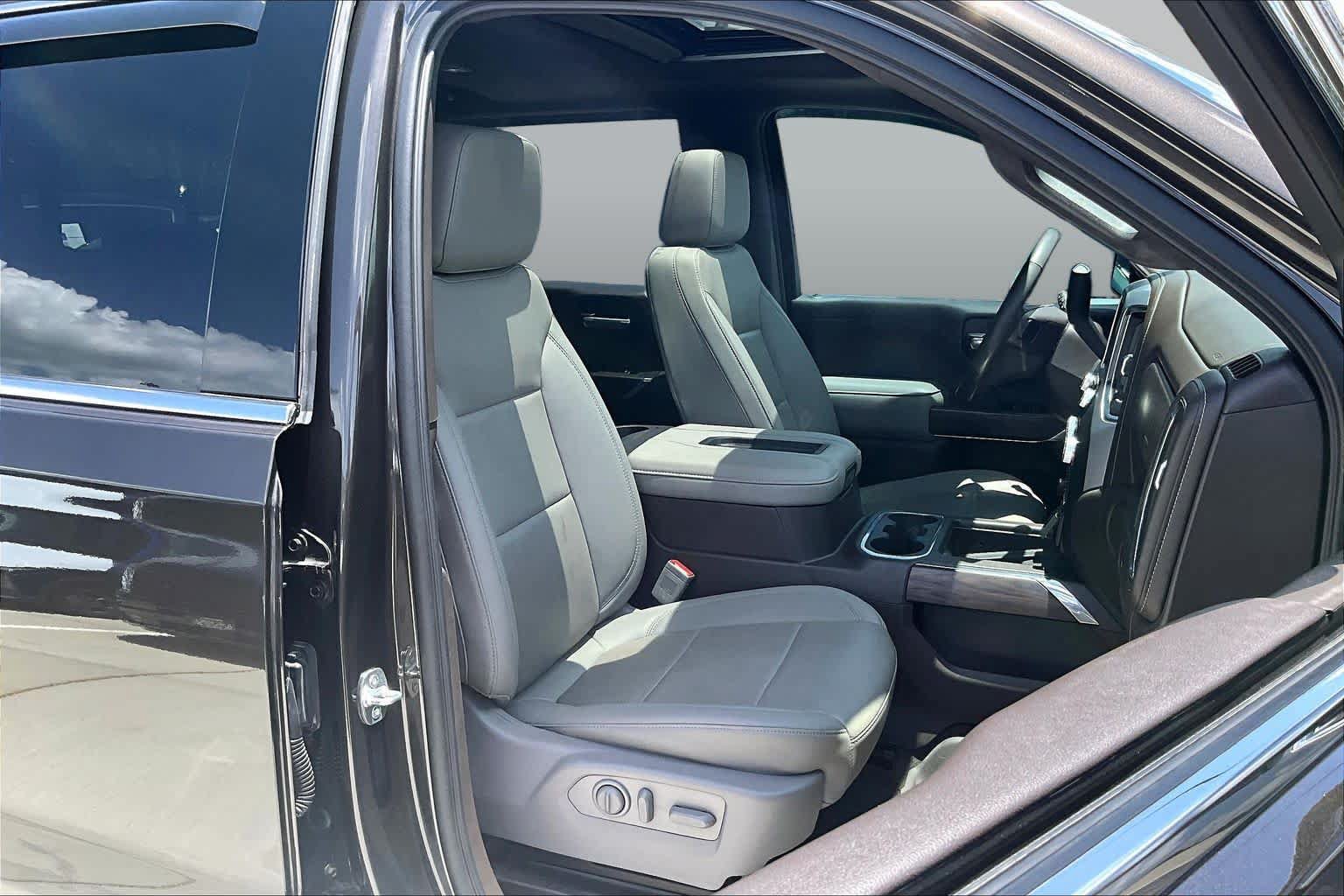 Used 2021 GMC Sierra 1500 SLT RWD image 9