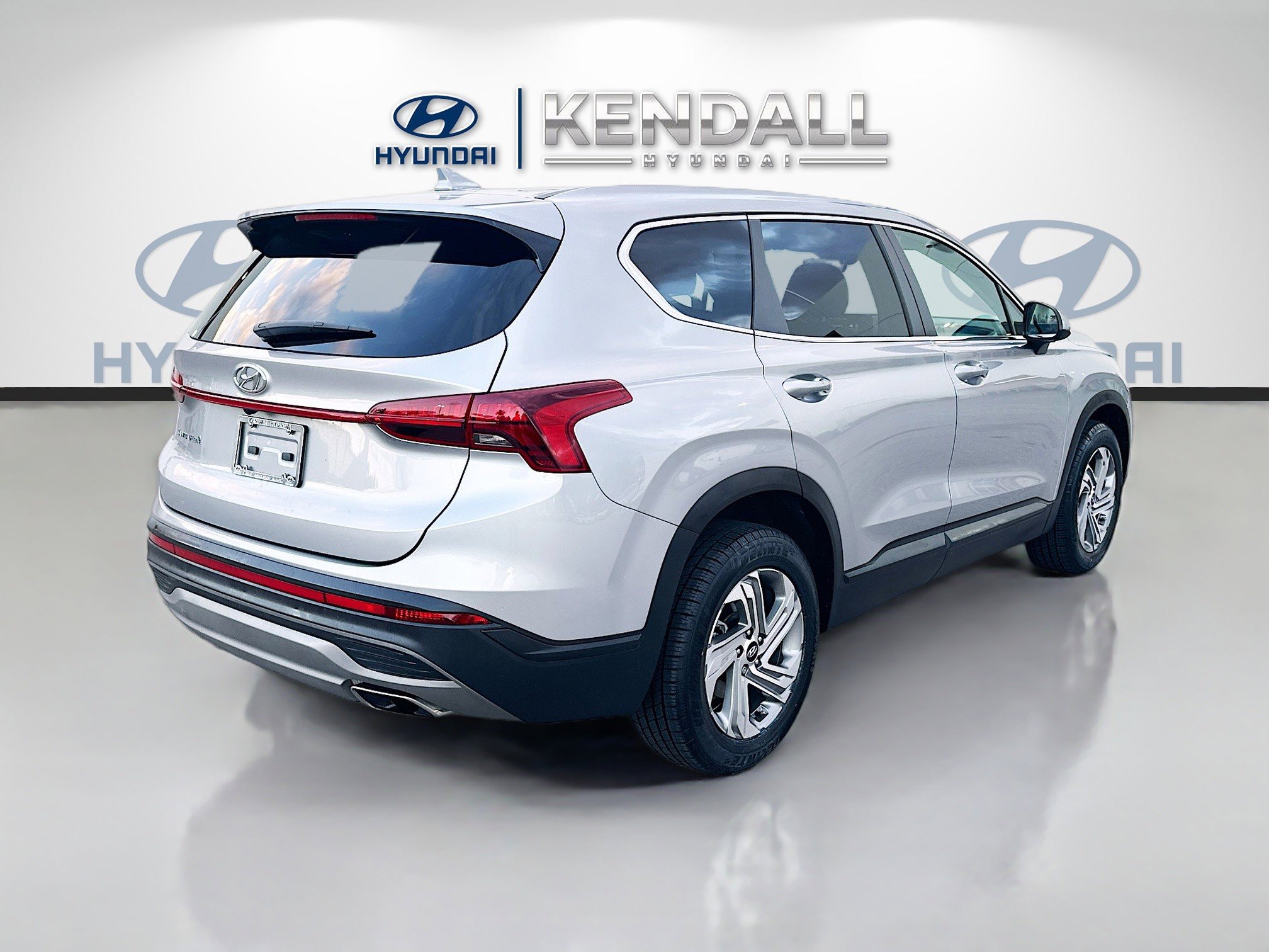 Used 2023 Hyundai Santa Fe SE image 6