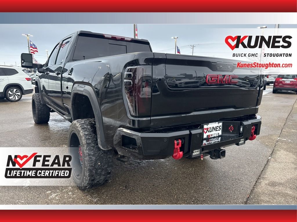 Used 2024 GMC Sierra 2500 AT4X image 9