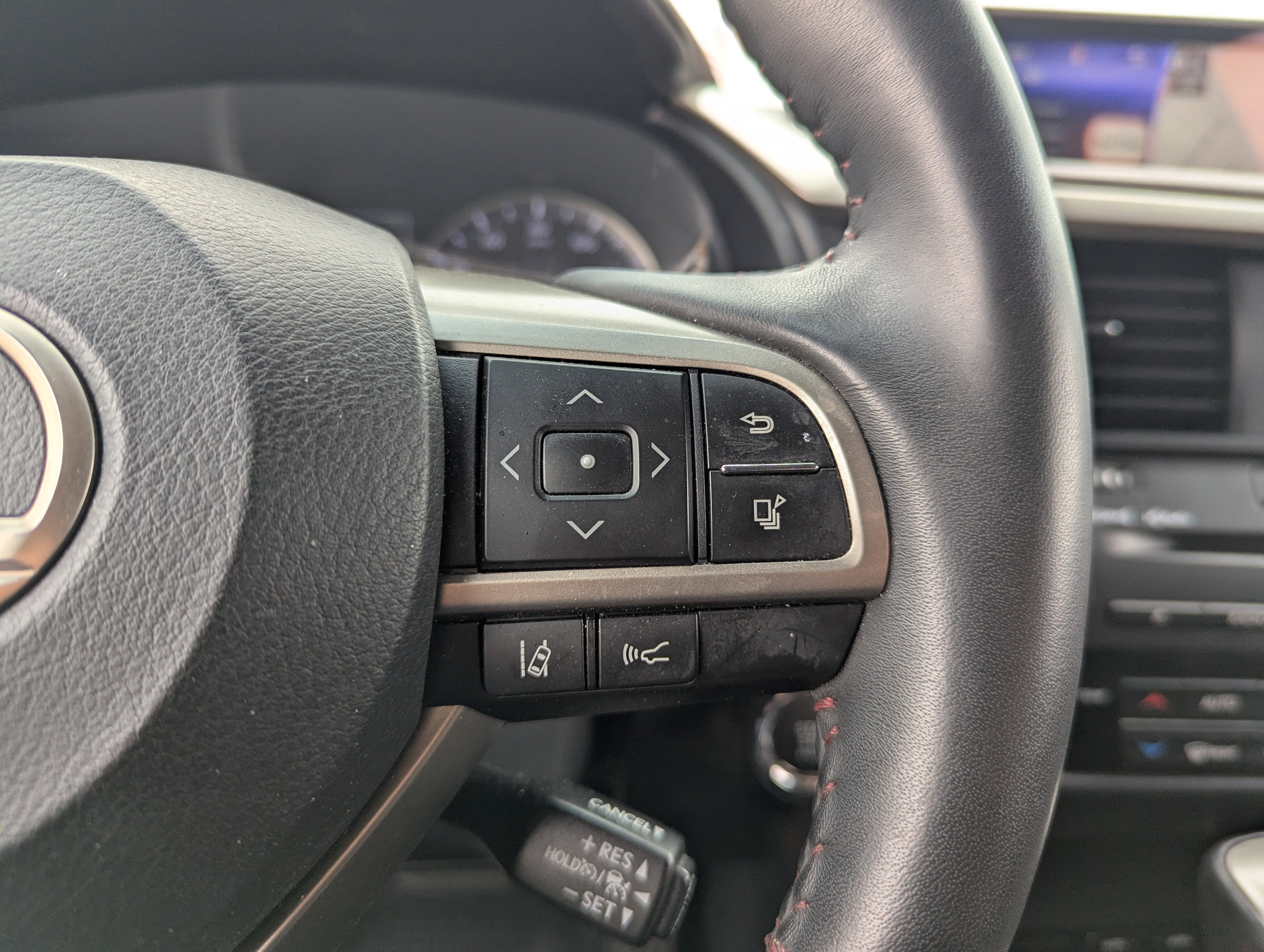 Used 2018 Lexus RX 350 AWD w/ Premium Package image 30