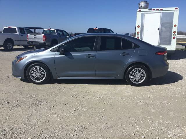Used 2025 Toyota Corolla LE FWD image 6