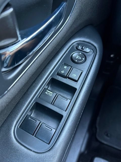 Used 2016 Honda HR-V EX image 17