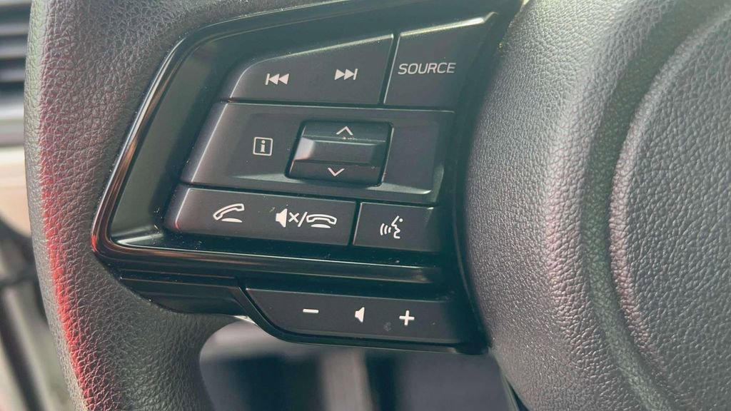 Certified 2025 Subaru Forester AWD/4WD image 10