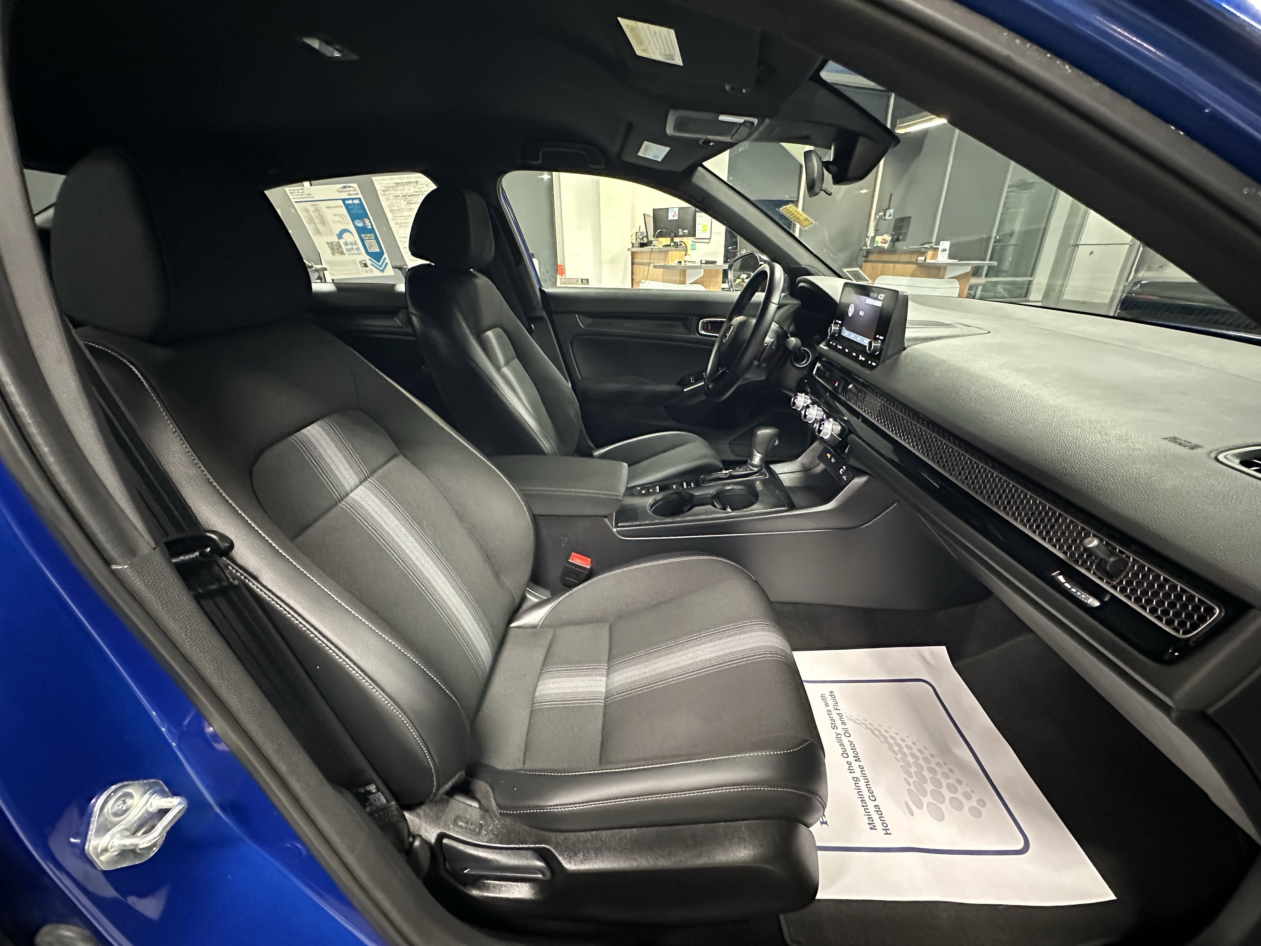 Used 2023 Honda Civic Sport image 19