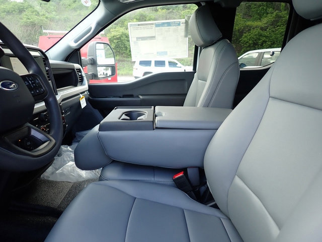 New 2026 Ford F450 XL w/ XL Chrome Package AWD/4WD image 15