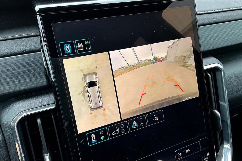 Used 2024 GMC Acadia Elevation image 29