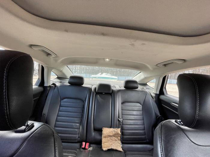 Used 2014 Ford Fusion SE w/ Equipment Group 202A image 32