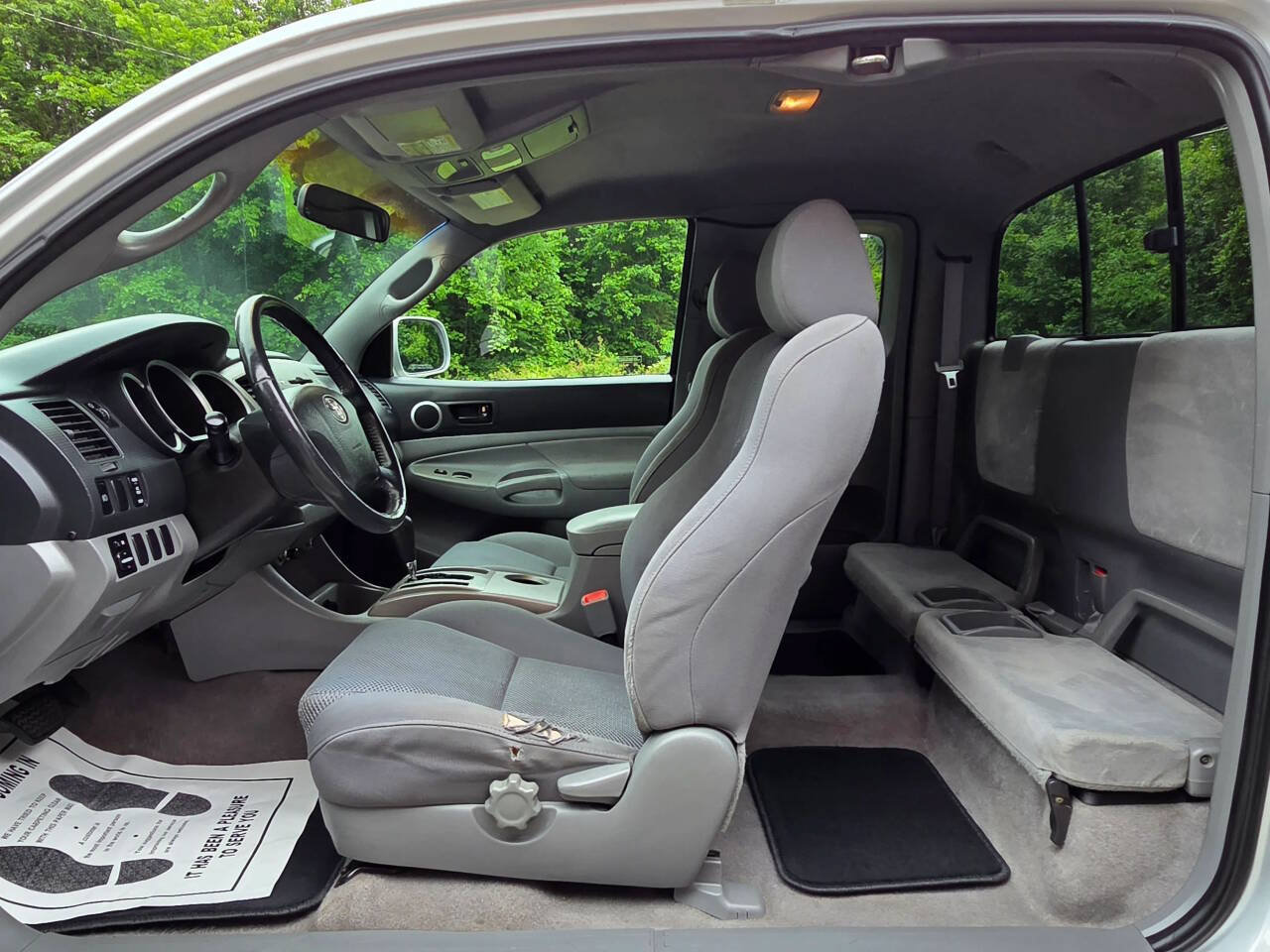 Used 2005 Toyota Tacoma PreRunner RWD image 17