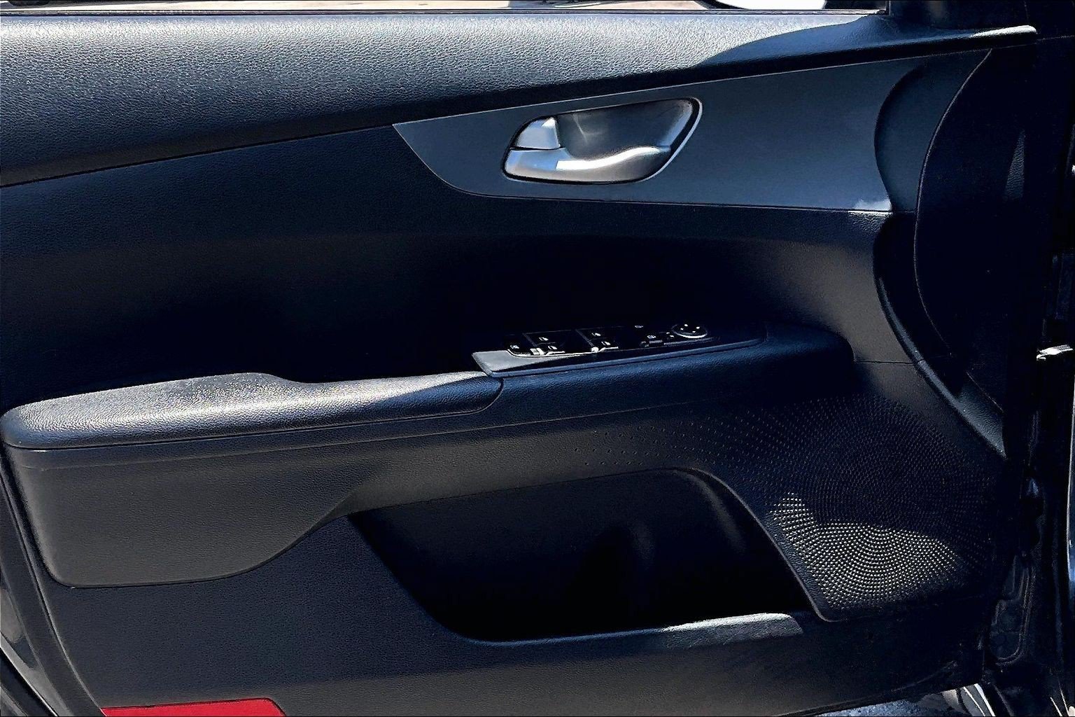 Used 2019 Kia Forte Sedan FWD image 17
