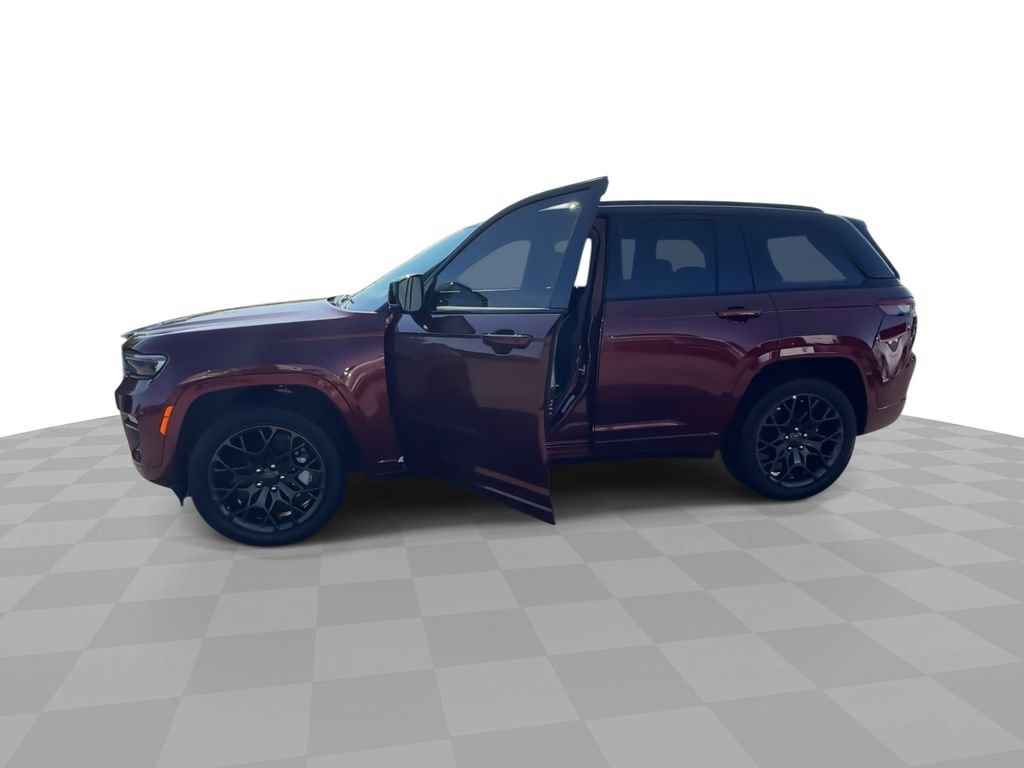 Used 2025 Jeep Grand Cherokee Summit w/ Obsidian Package AWD/4WD image 9