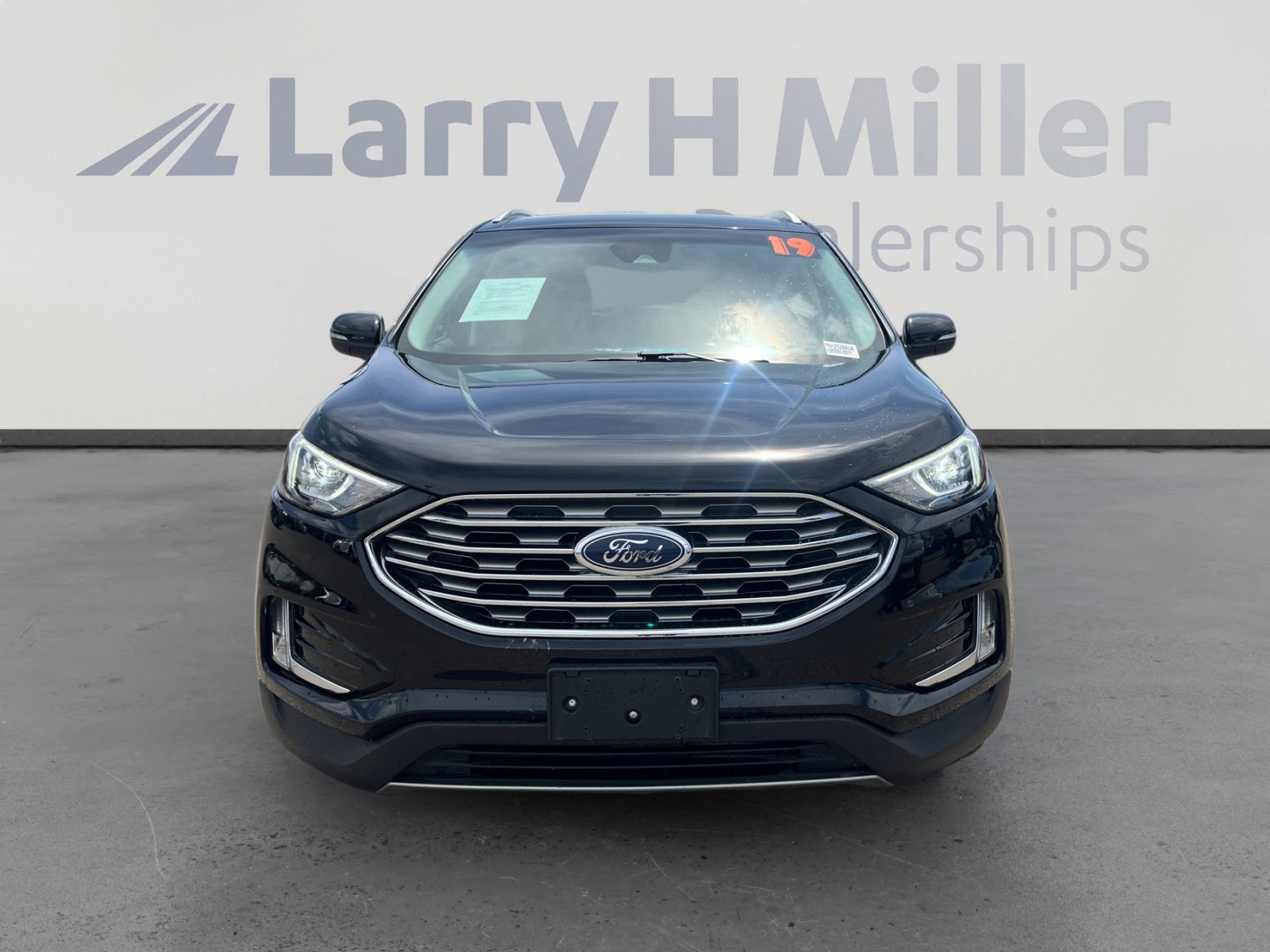 Used 2019 Ford Edge Titanium image 8