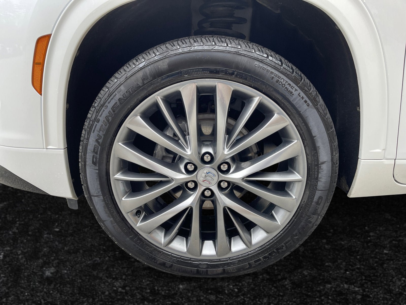Certified 2025 Buick Enclave Avenir AWD/4WD image 15