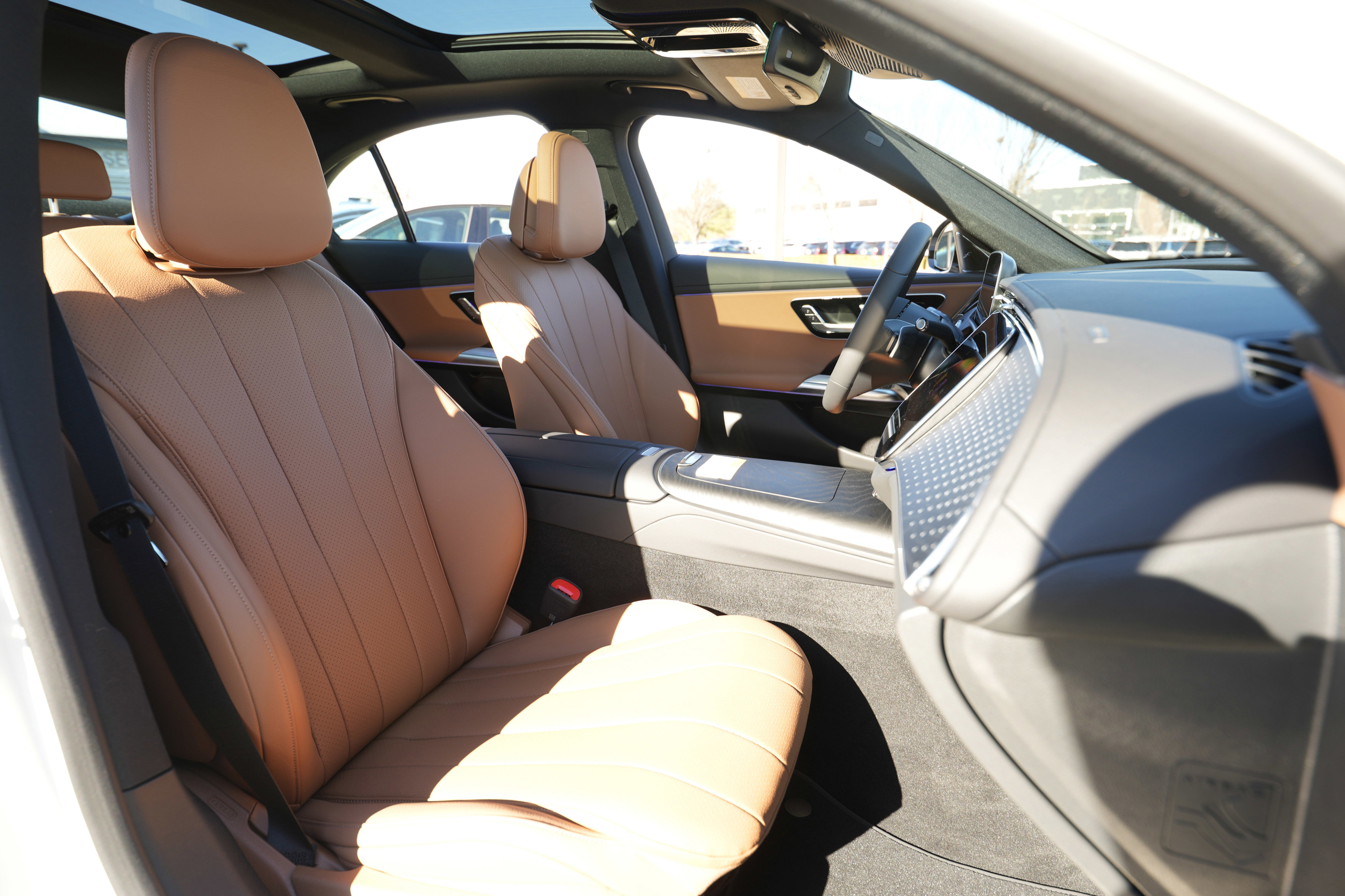 New 2026 Mercedes-Benz E 350 4MATIC Sedan image 38