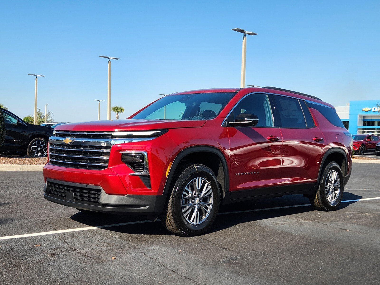 New 2026 Chevrolet Traverse LT w/ Enhanced Driving Package image 2