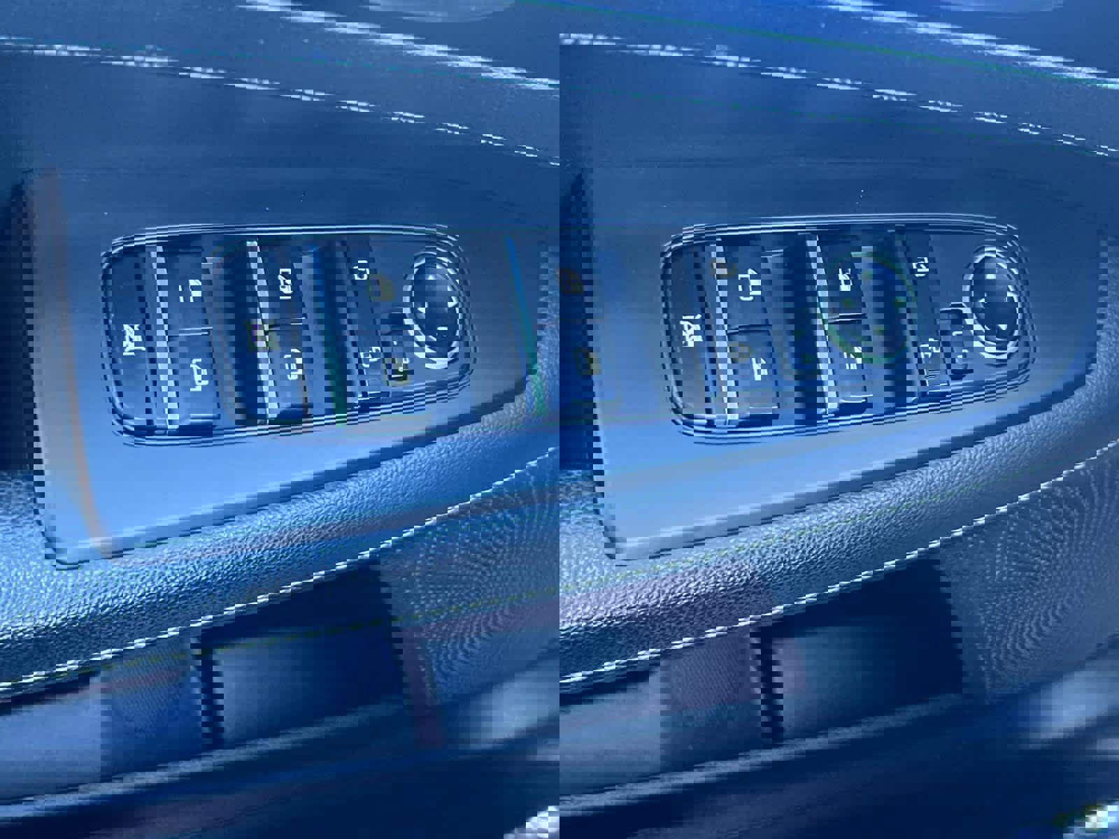 Used 2023 Kia Forte GT-Line w/ GT-Line Premium Package image 22