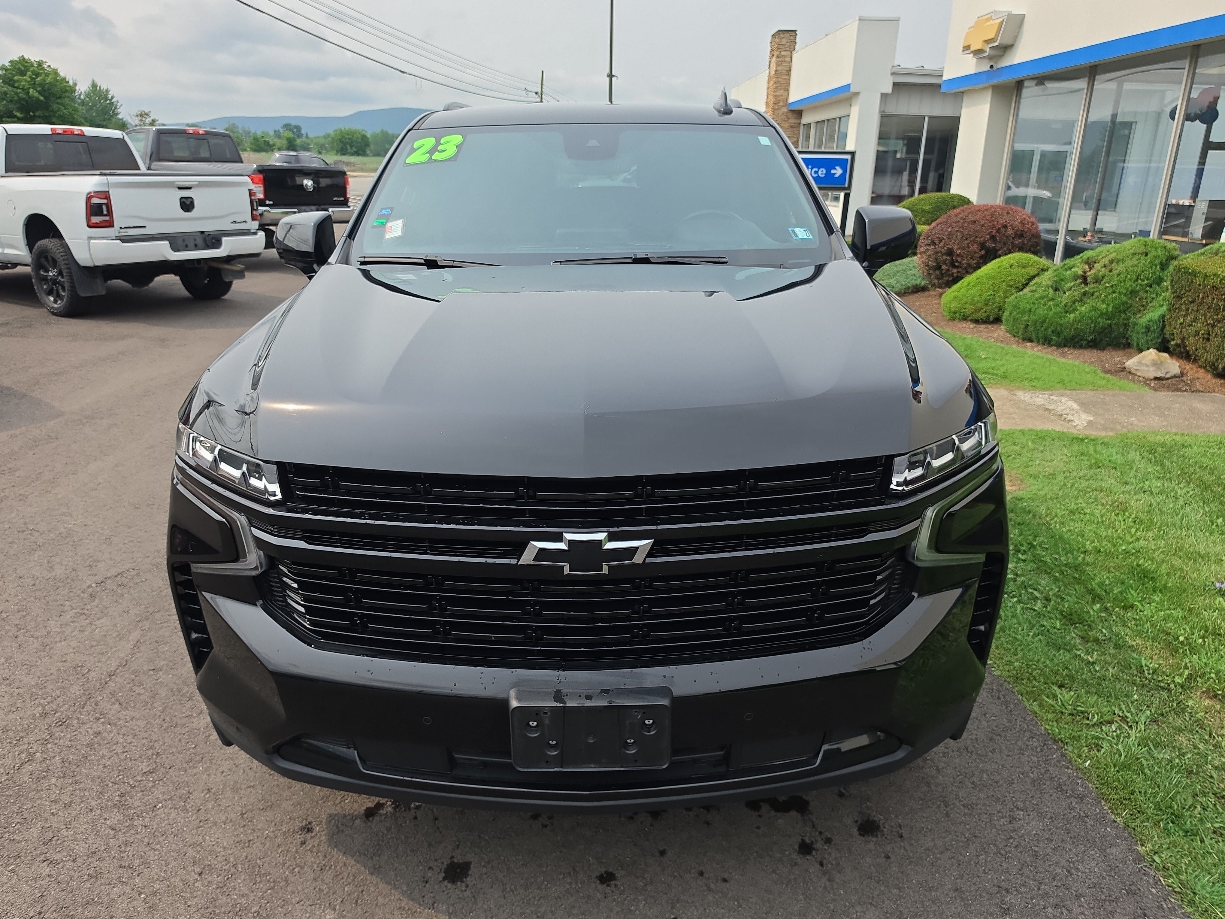 Used 2023 Chevrolet Tahoe RST AWD/4WD image 9