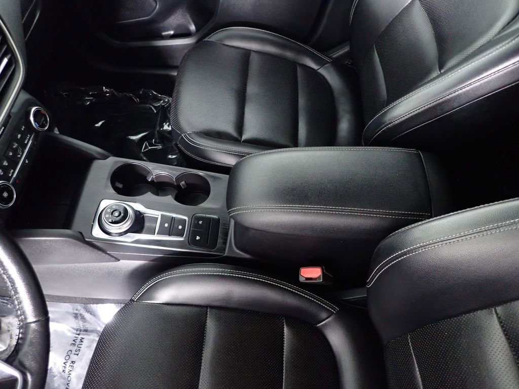 Used 2020 Ford Escape SEL AWD/4WD image 35