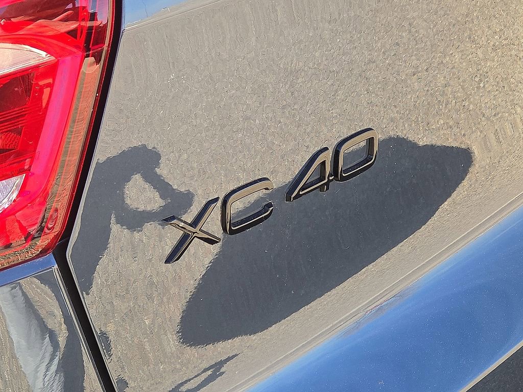 New 2026 Volvo XC40 B5 Ultra w/ Protection Package Premier AWD/4WD image 11