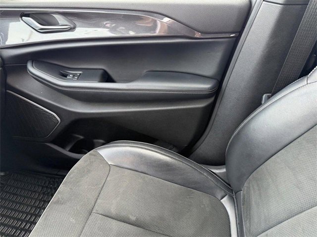 Certified 2022 Jeep Grand Cherokee L Altitude image 29