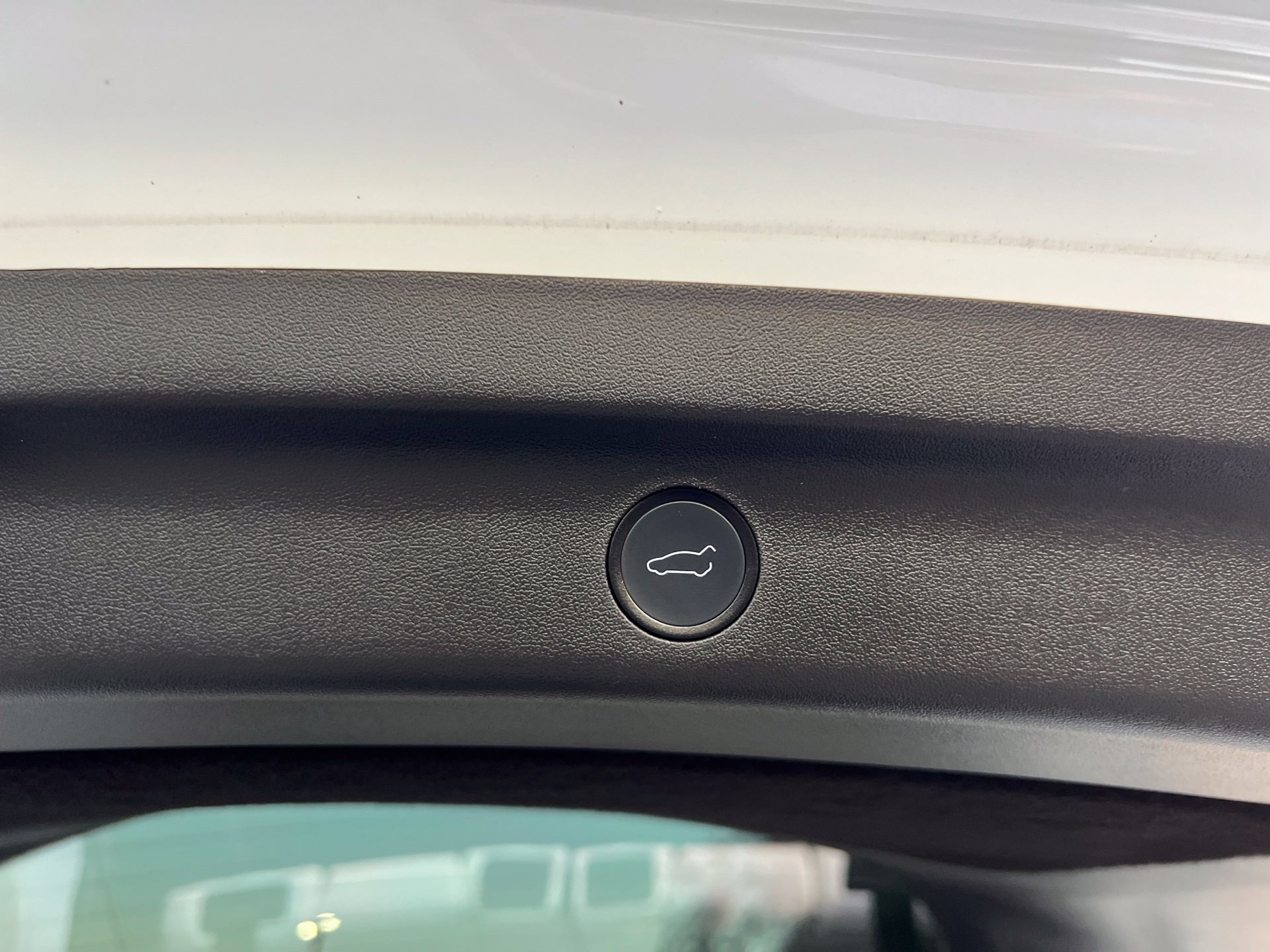 Used 2021 Tesla Model Y Long Range AWD/4WD image 17