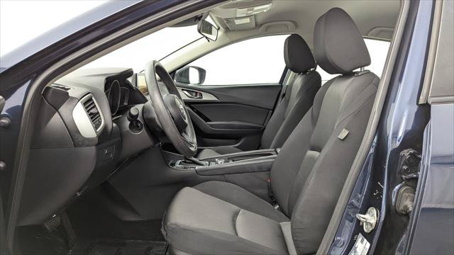 Used 2018 MAZDA MAZDA3 Sport FWD image 13